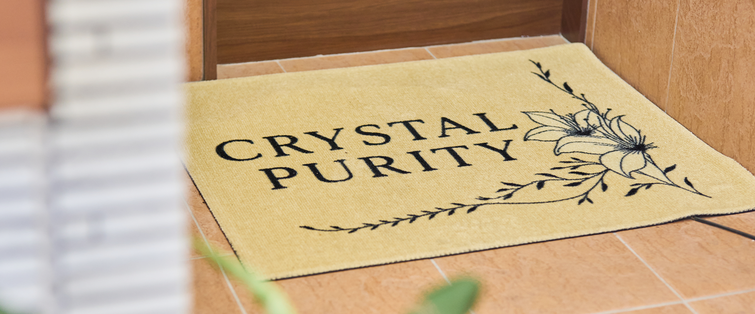 Crystal Purity のサロン内観